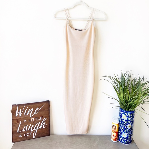 NWOT Pretty Little Thing Midi Dress - Picture 2 of 14